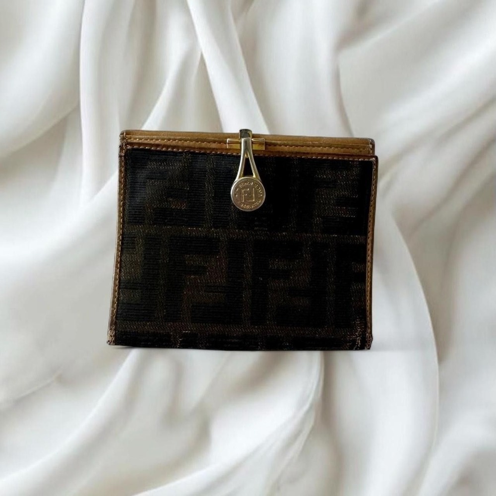 Y2K vintage Fendi Zucca pattern‎ canvas and leather wallet
